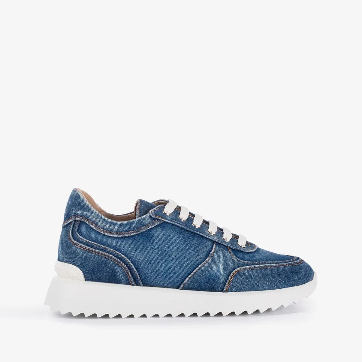 CLAIRE RUNNING Blue denim running shoe